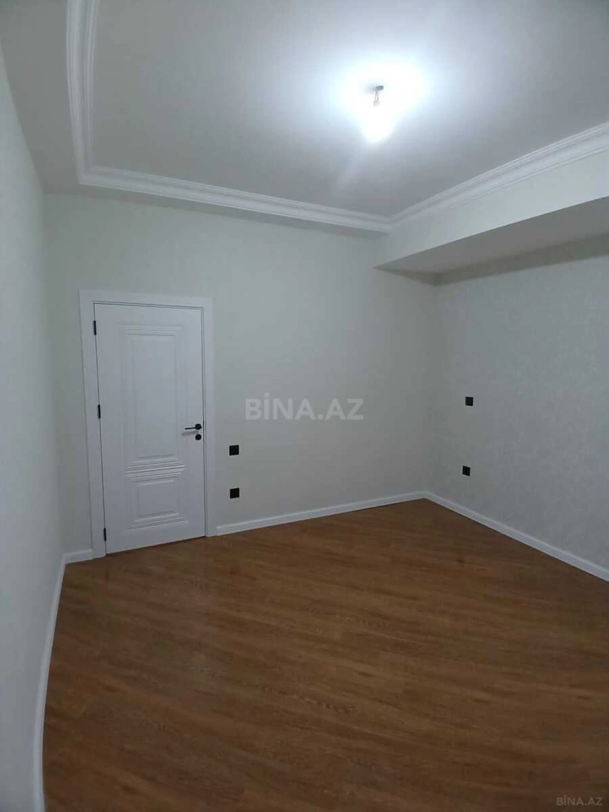 Satılır 2 otaqlı mənzil 80 m²
