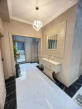 Satılır 3 otaqlı mənzil 127 m²