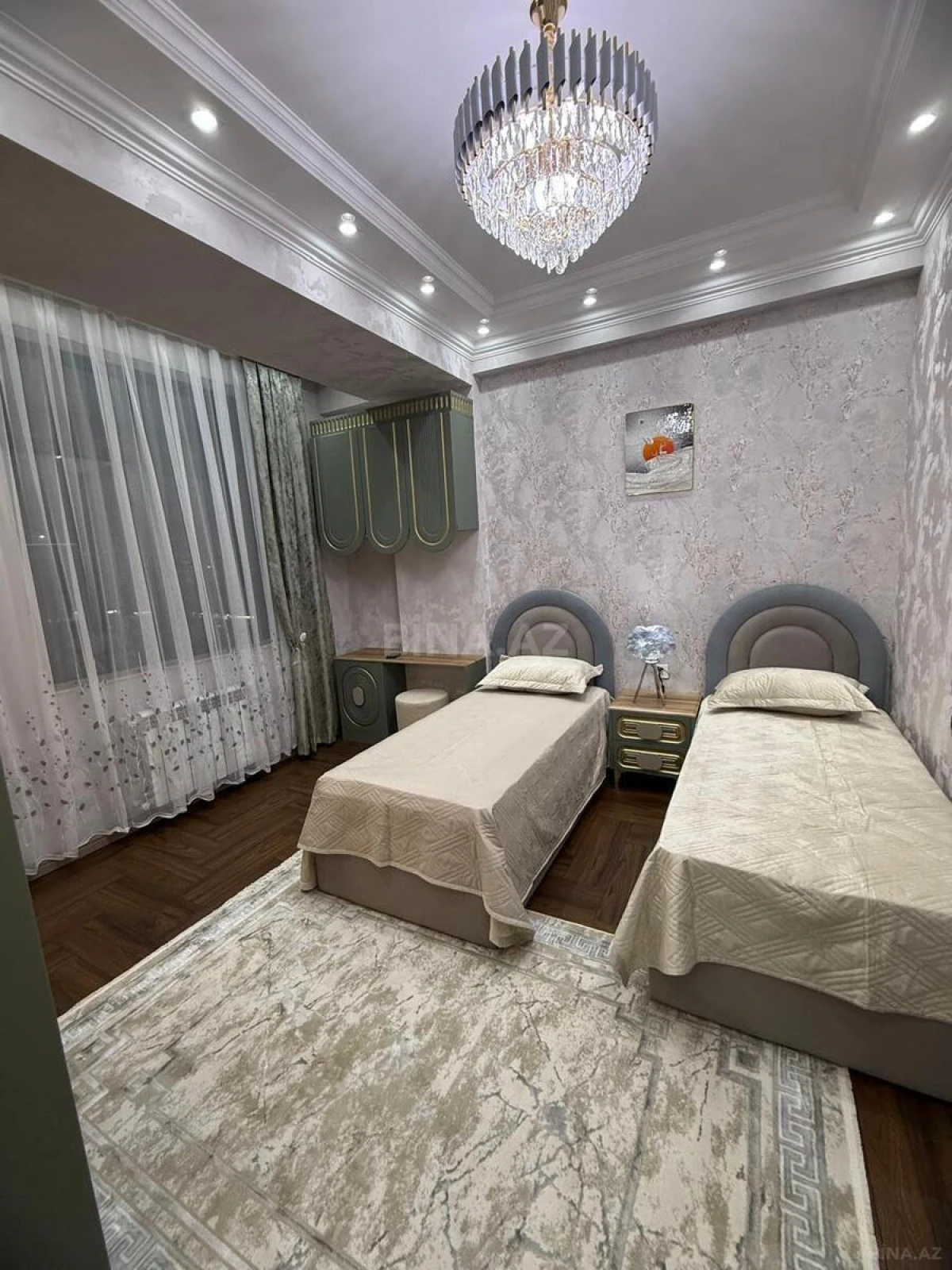 Satılır 3 otaqlı mənzil 127 m²