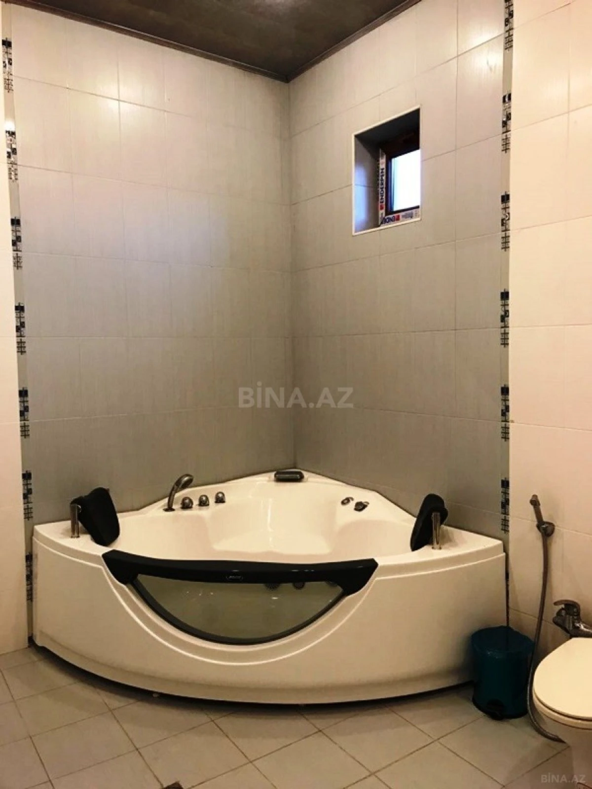 Satılır 3 otaqlı mənzil 144 m²