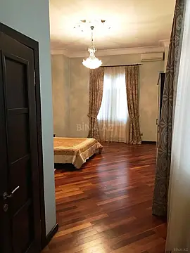 Satılır 3 otaqlı mənzil 144 m²