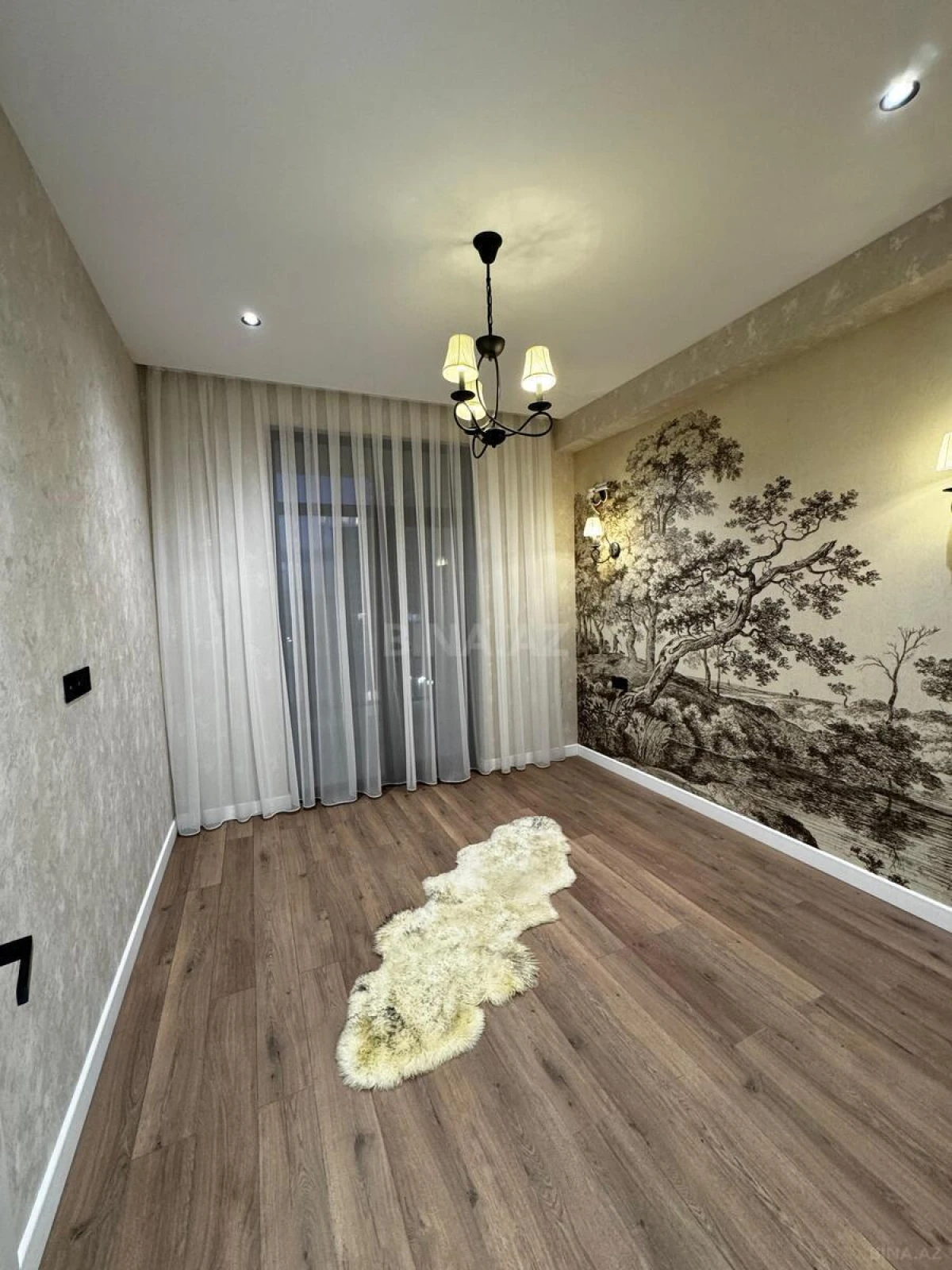 Satılır 2 otaqlı mənzil 65 m²