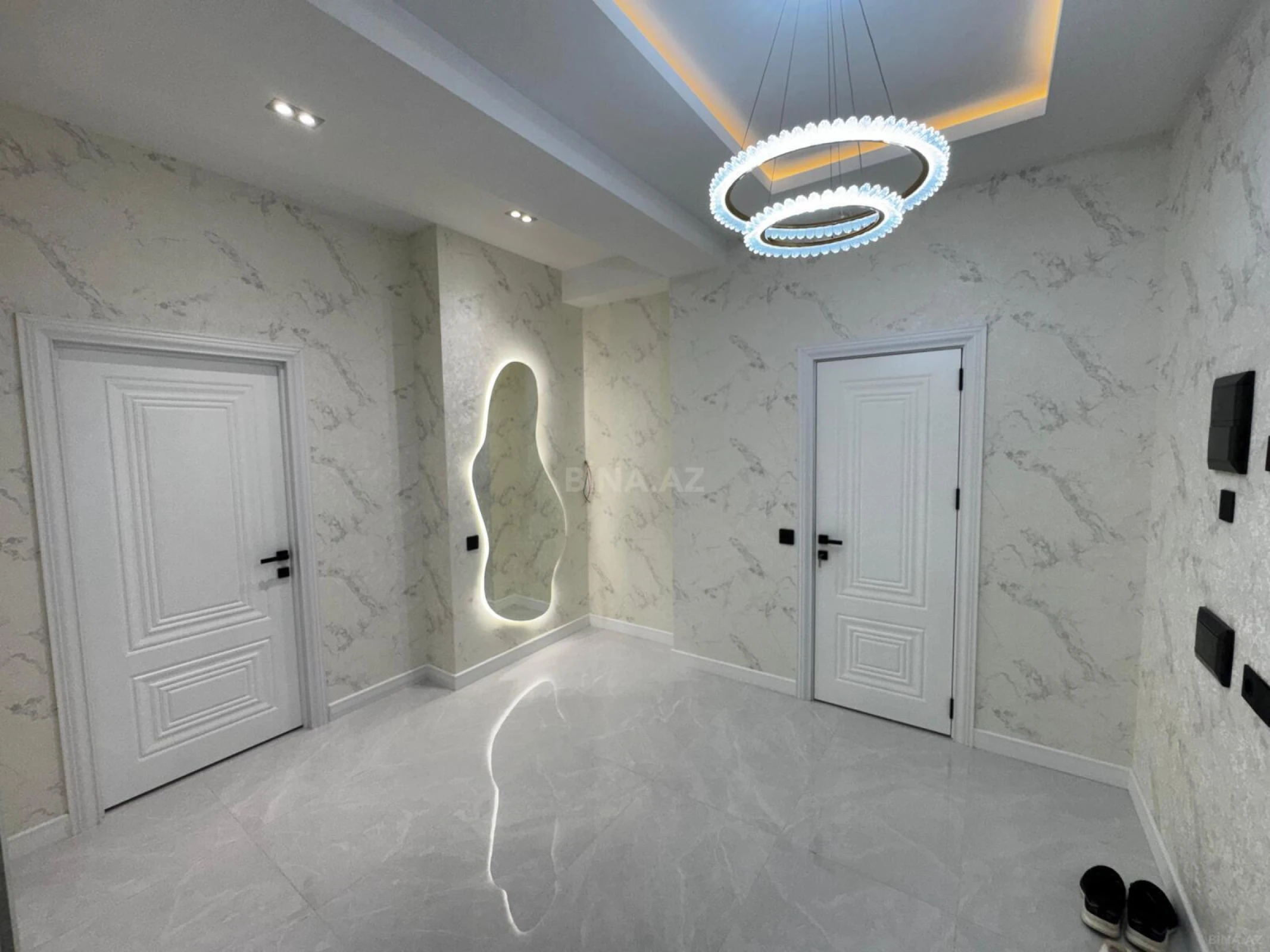 Satılır 2 otaqlı mənzil 65 m²