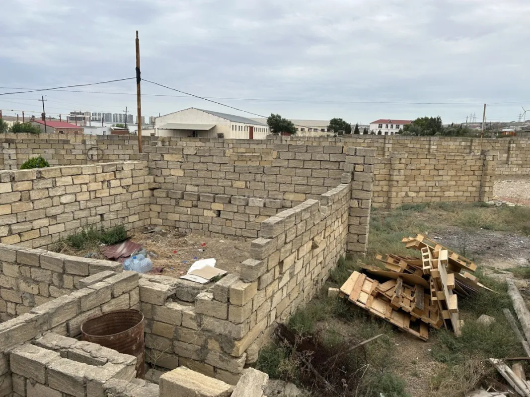 Satılır torpaq sahəsi 1.5 m²