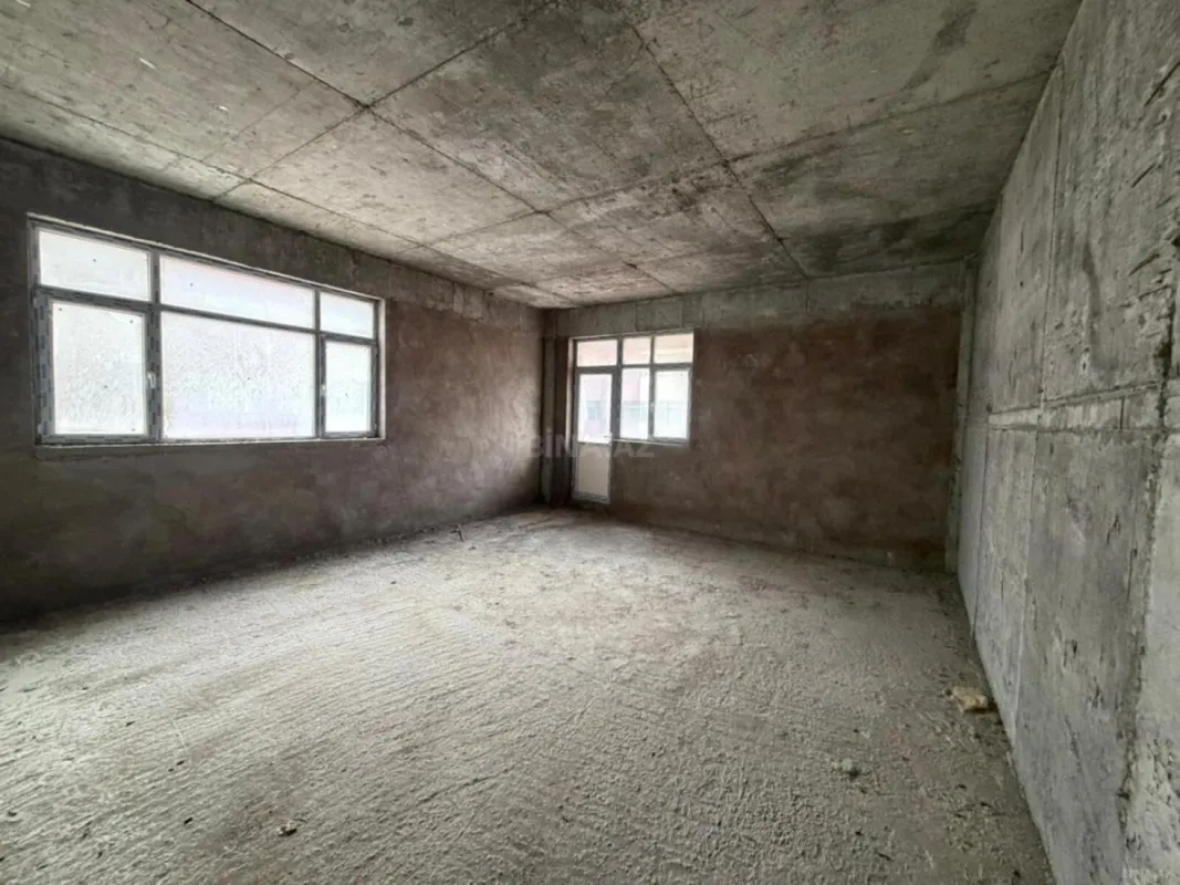 Satılır 3 otaqlı mənzil 113 m²