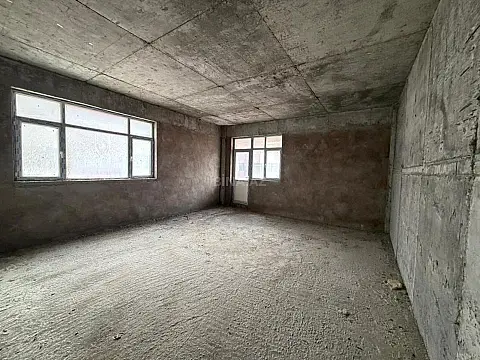 Satılır 3 otaqlı mənzil 113 m²