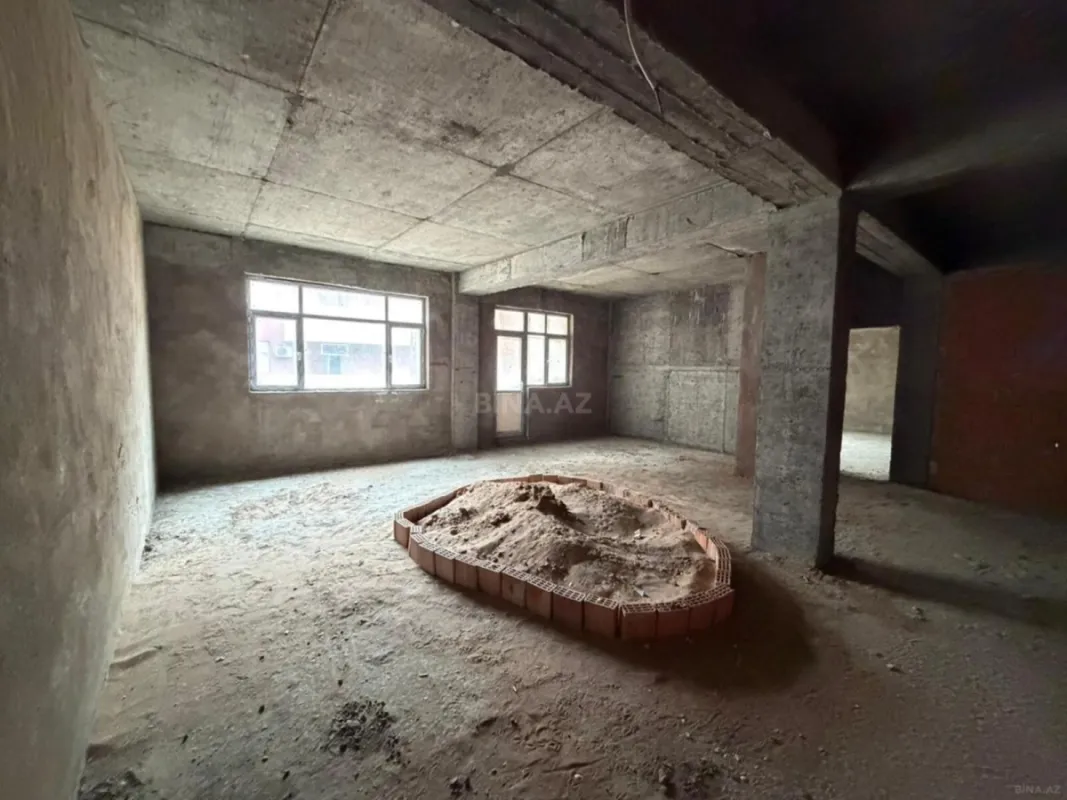 Satılır 3 otaqlı mənzil 113 m²