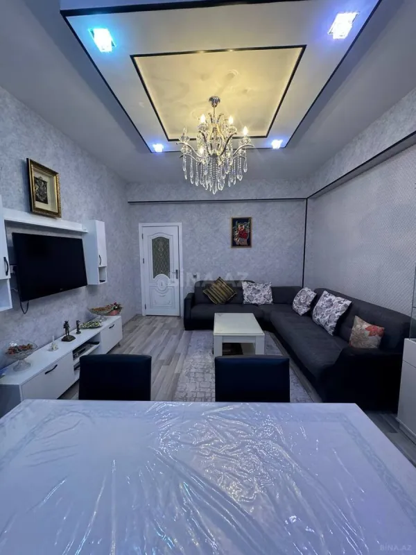 Satılır 4 otaqlı mənzil 100 m²