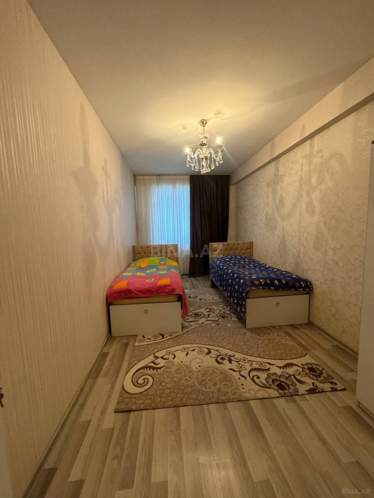 Satılır 4 otaqlı mənzil 100 m²
