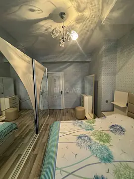 Satılır 4 otaqlı mənzil 100 m²