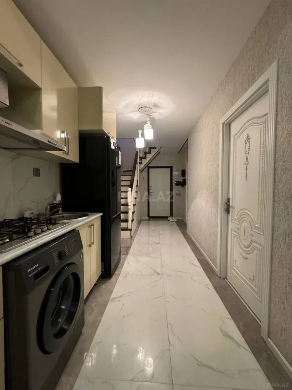Satılır 4 otaqlı mənzil 100 m²