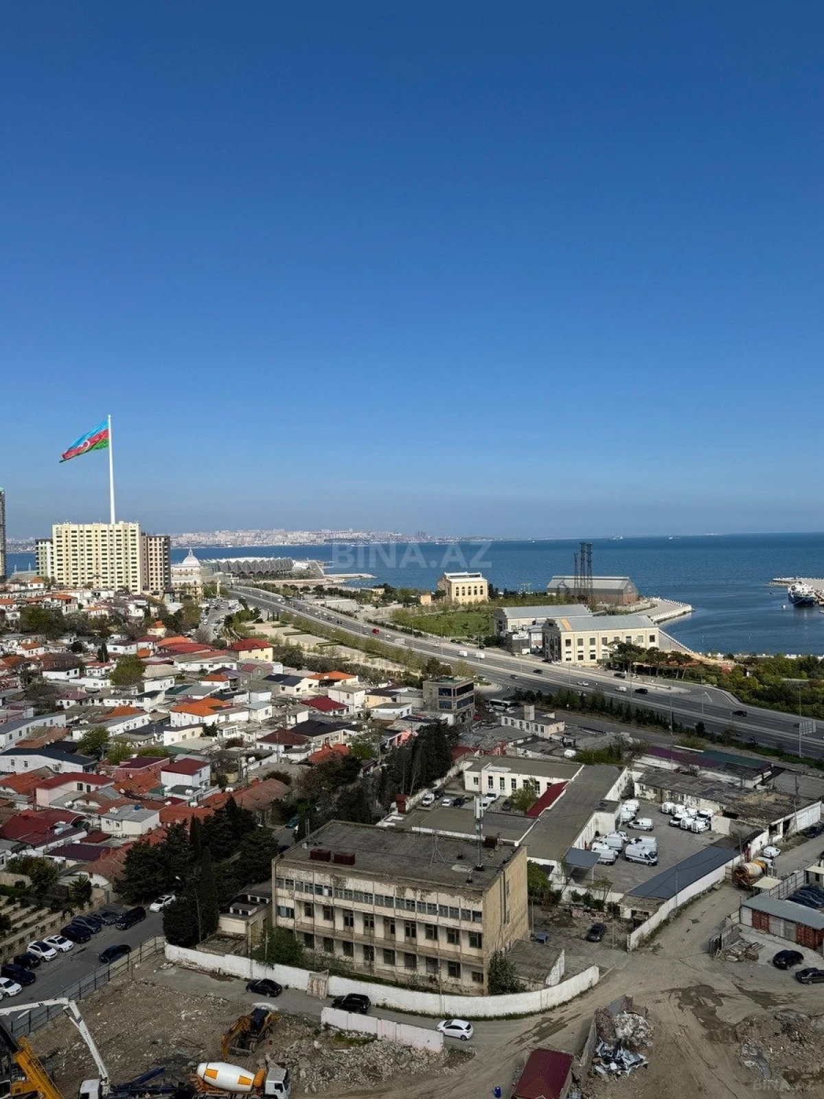 Satılır 2 otaqlı mənzil 65 m²