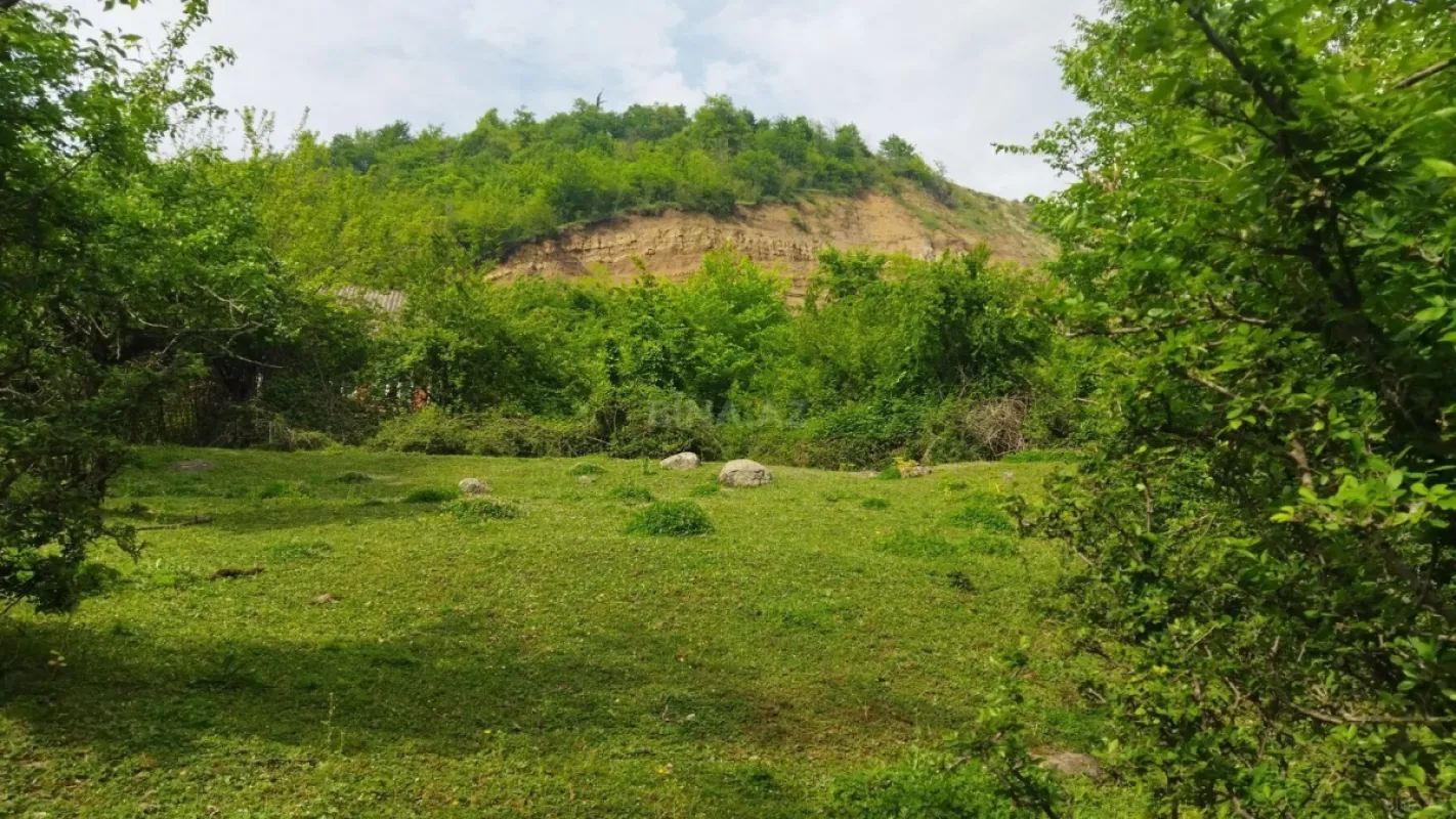 Satılır torpaq sahəsi 40 m²
