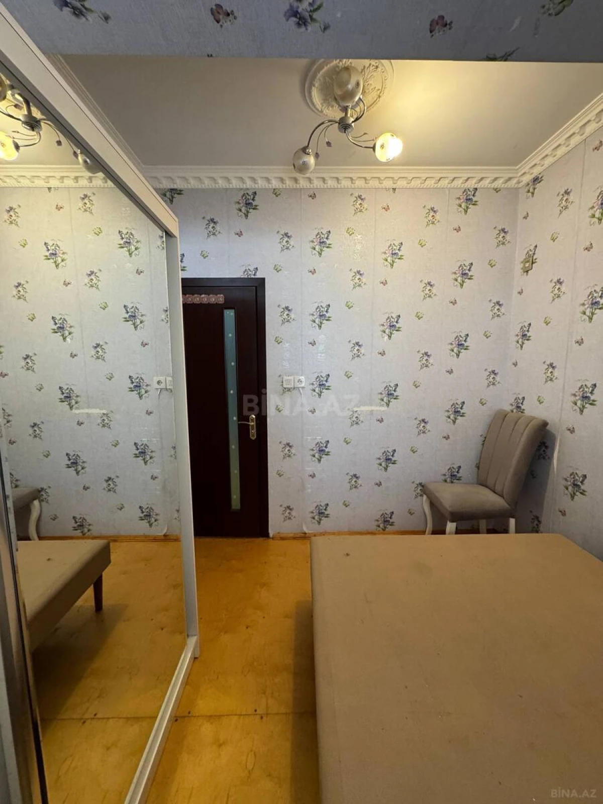 Satılır 2 otaqlı mənzil 42 m²