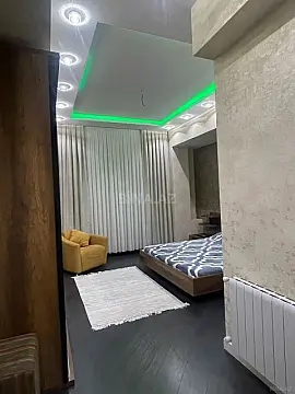 Kirayə verilir 3 otaqlı mənzil 155 m²