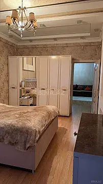 Satılır 3 otaqlı mənzil 152 m²