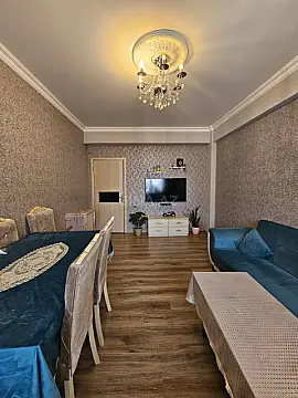 Satılır 2 otaqlı mənzil 64 m²