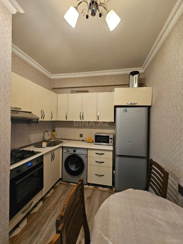 Satılır 2 otaqlı mənzil 64 m²