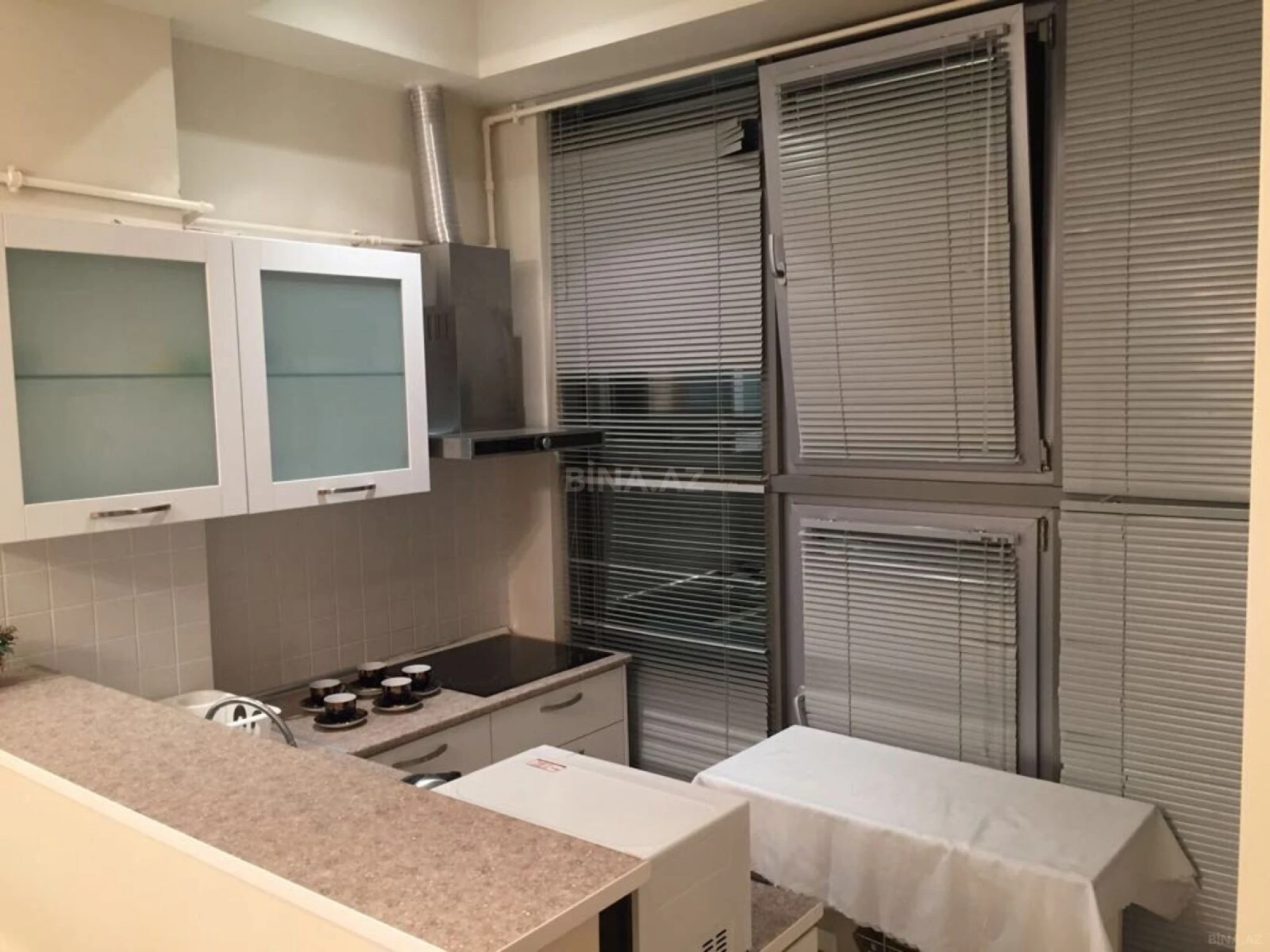 Kirayə verilir 2 otaqlı mənzil 70 m²