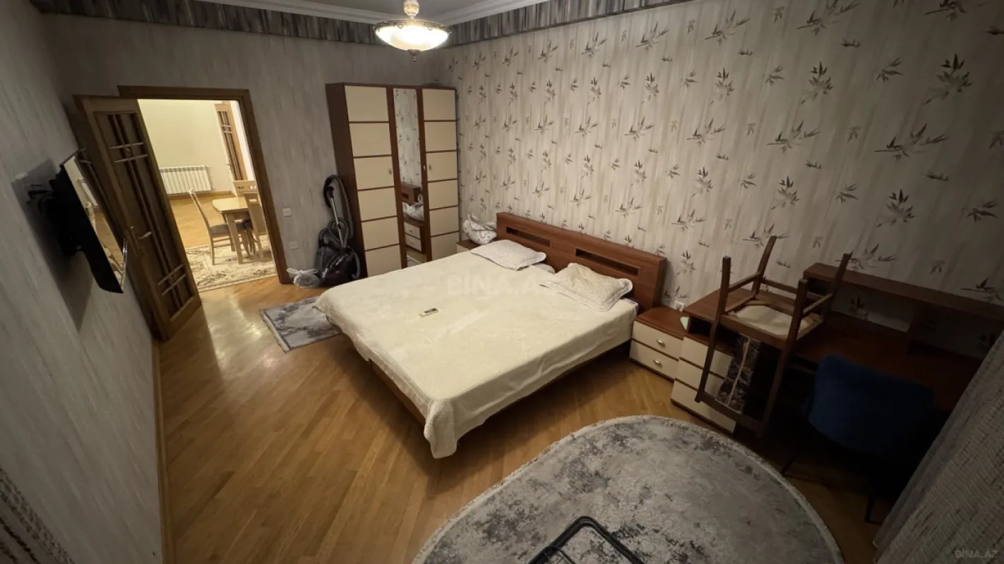 Kirayə verilir 3 otaqlı mənzil 100 m²