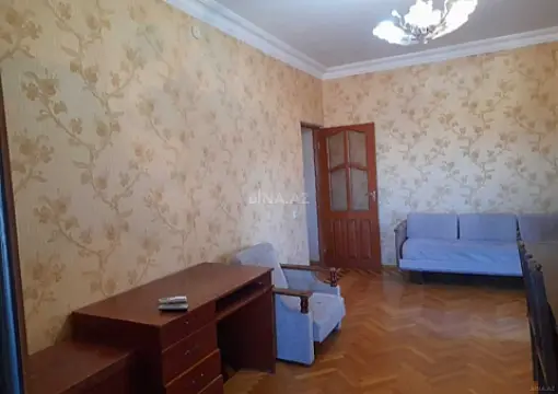 Kirayə verilir 2 otaqlı mənzil 60 m²