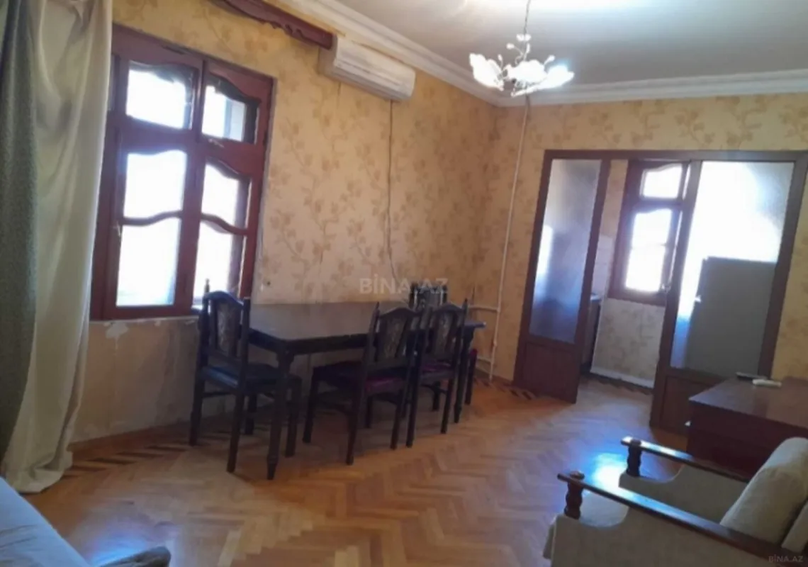 Kirayə verilir 2 otaqlı mənzil 60 m²
