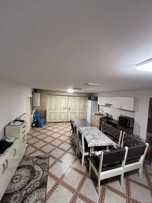Satılır 4 otaqlı həyət evi 200 m²