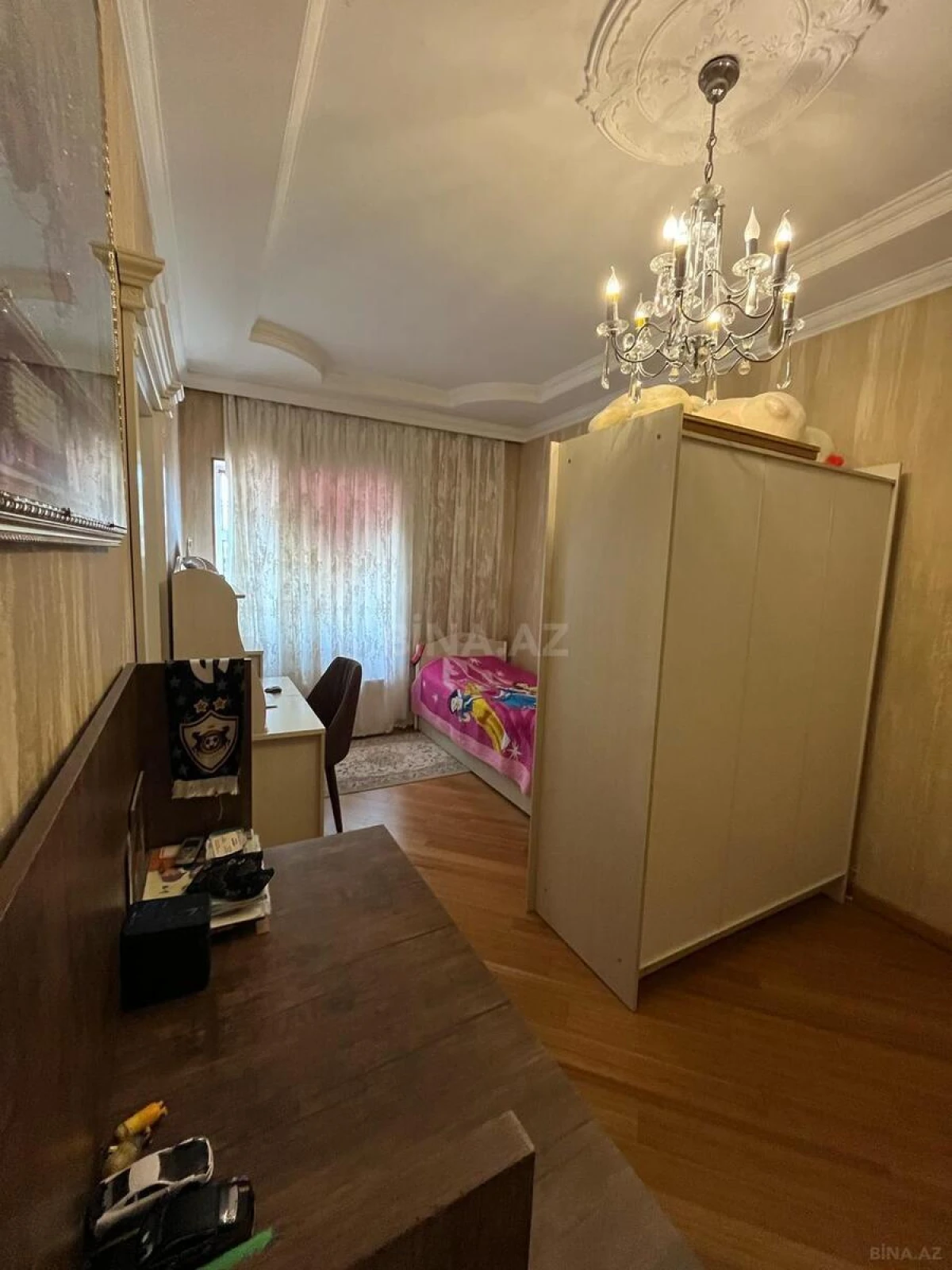 Satılır 4 otaqlı həyət evi 200 m²