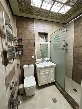 Satılır 4 otaqlı həyət evi 200 m²