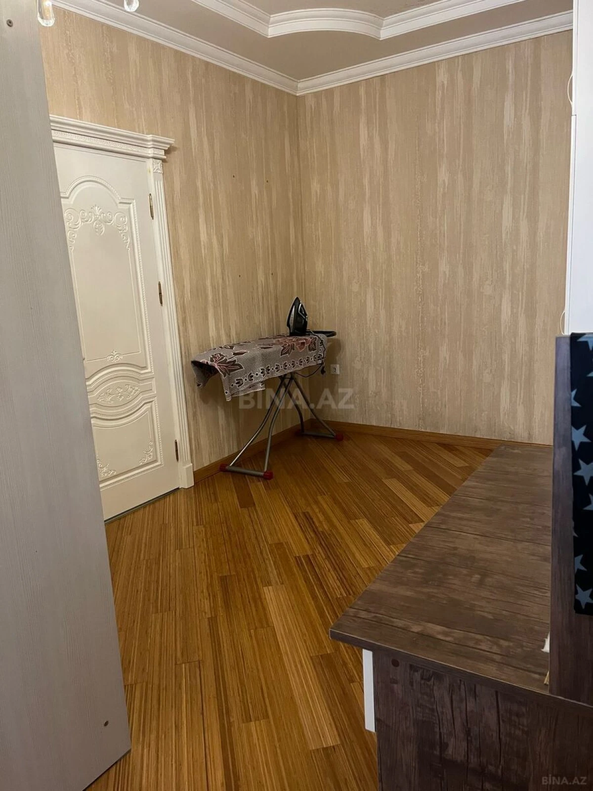 Satılır 4 otaqlı həyət evi 200 m²