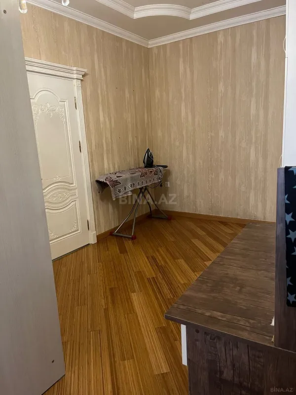 Satılır 4 otaqlı həyət evi 200 m²