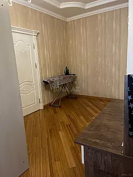 Satılır 4 otaqlı həyət evi 200 m²