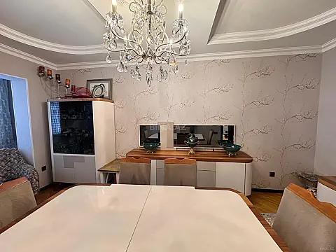 Satılır 4 otaqlı mənzil 85 m²