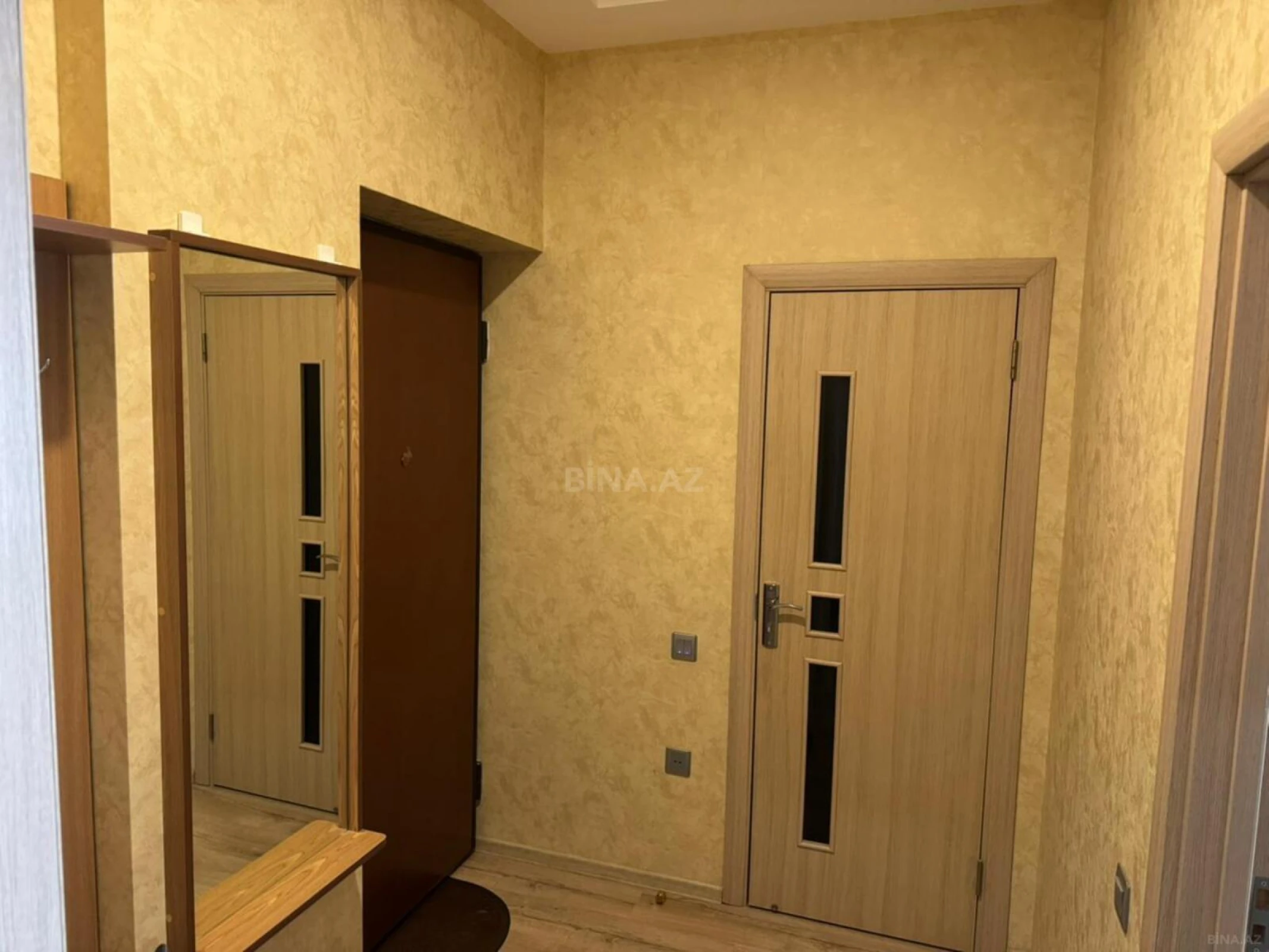 Kirayə verilir 2 otaqlı mənzil 65 m²