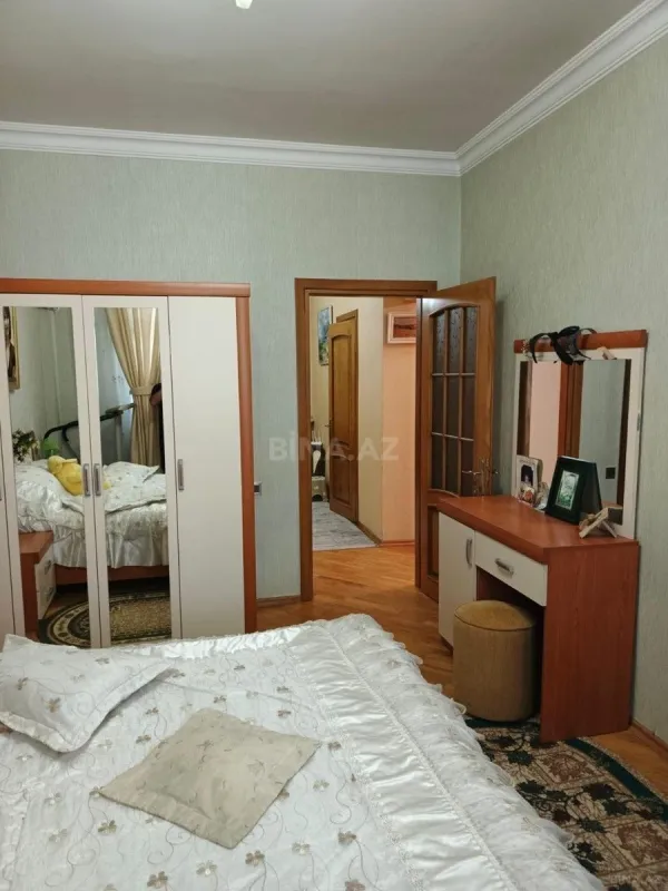 Satılır 3 otaqlı mənzil 106 m²