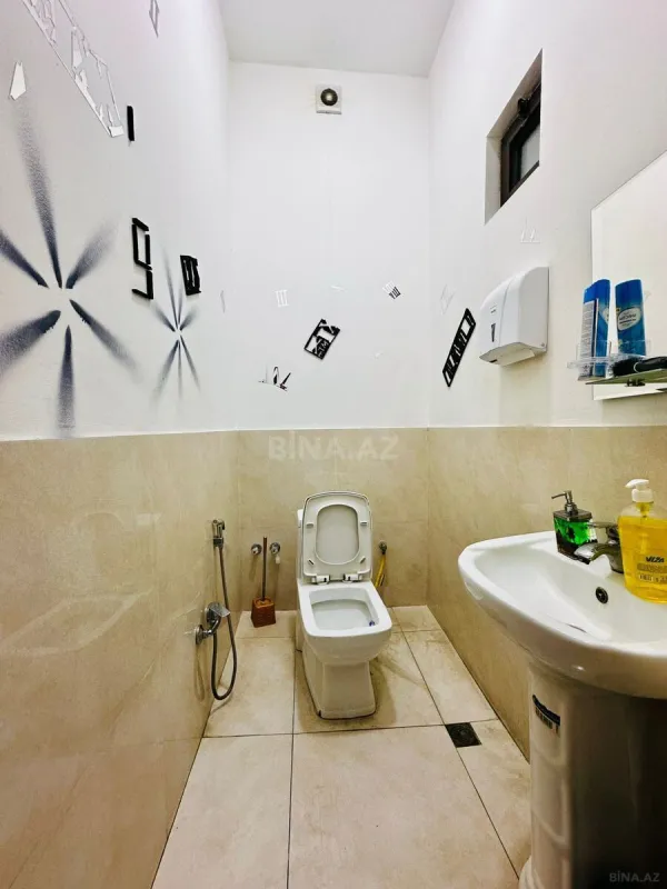 Satılır obyekt 420 m²