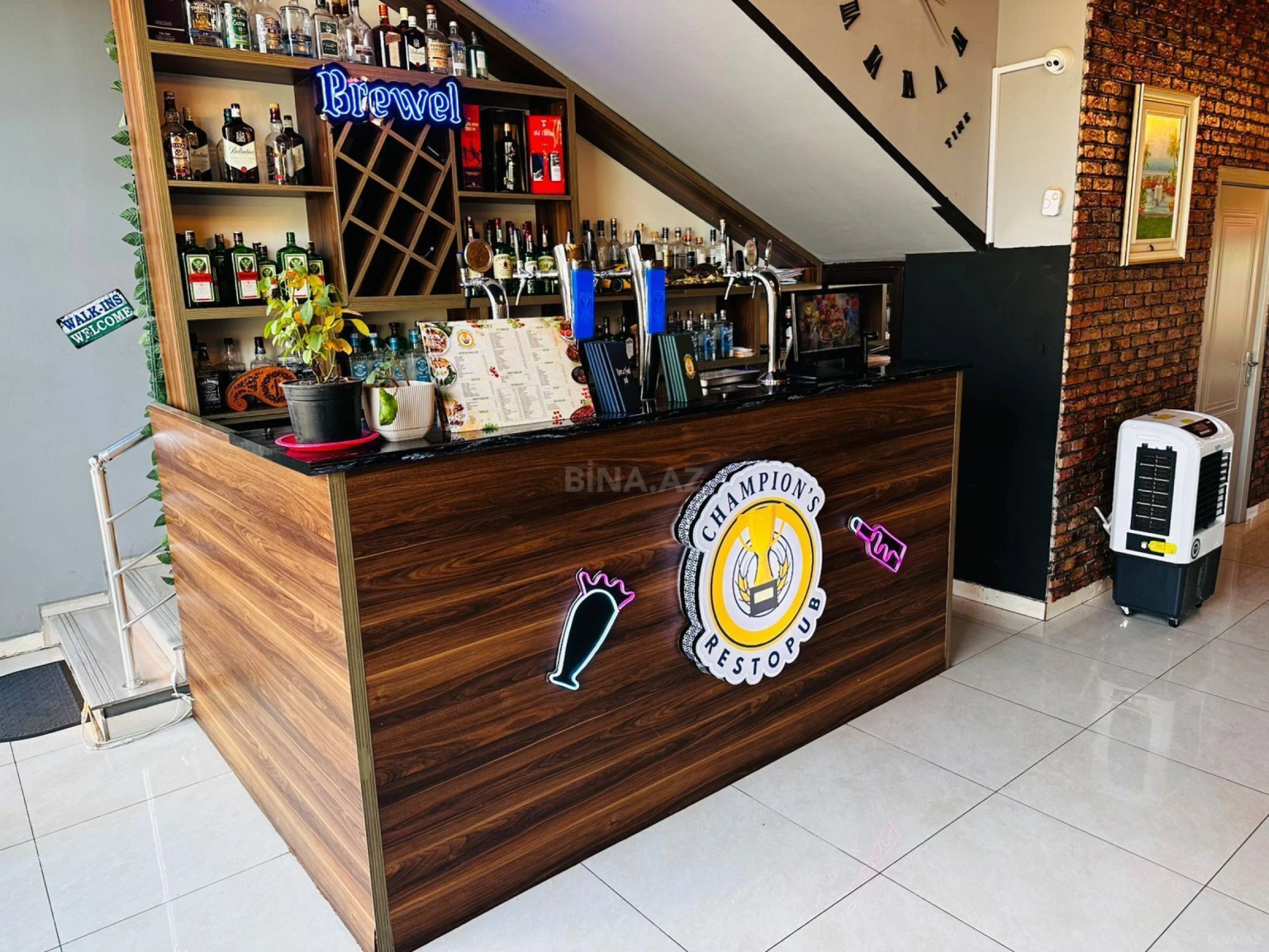 Satılır obyekt 420 m²