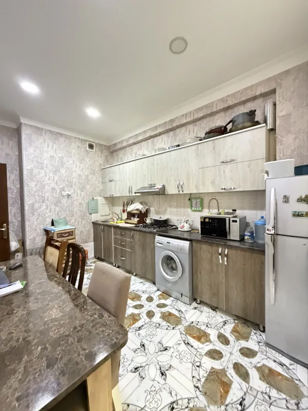 Satılır 2 otaqlı mənzil 80 m²
