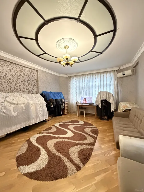 Satılır 2 otaqlı mənzil 80 m²