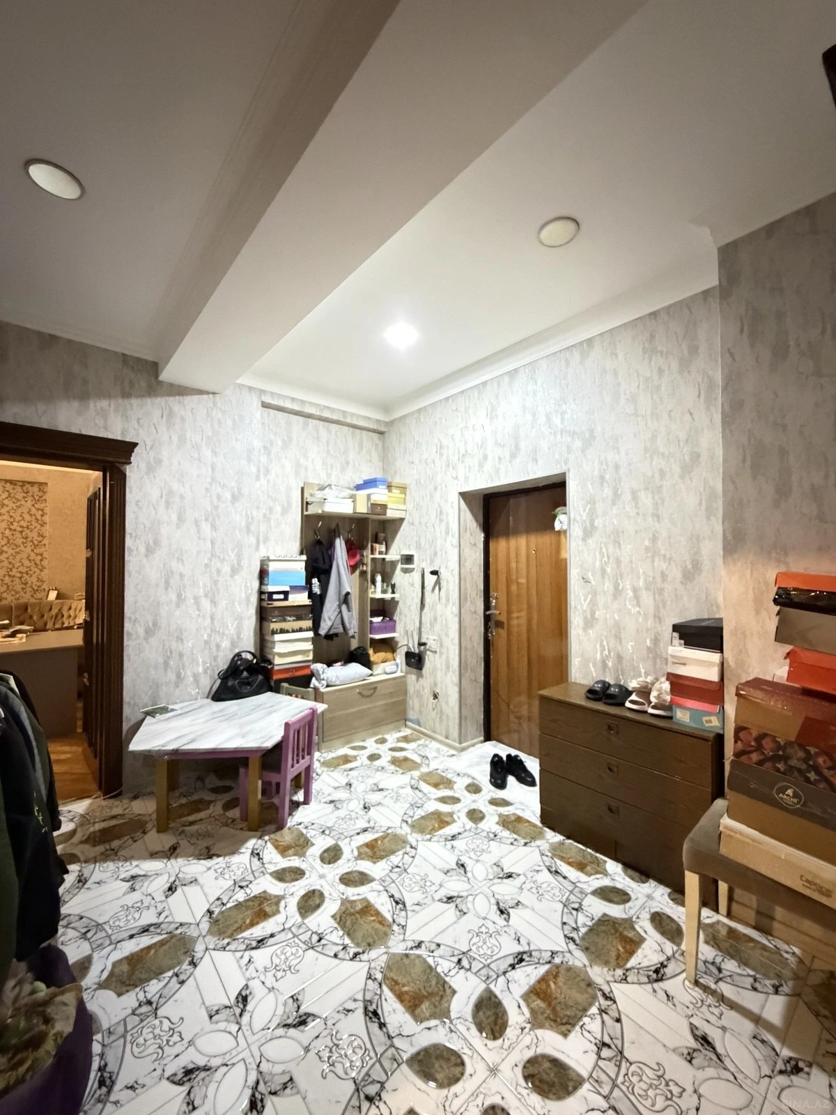 Satılır 2 otaqlı mənzil 80 m²