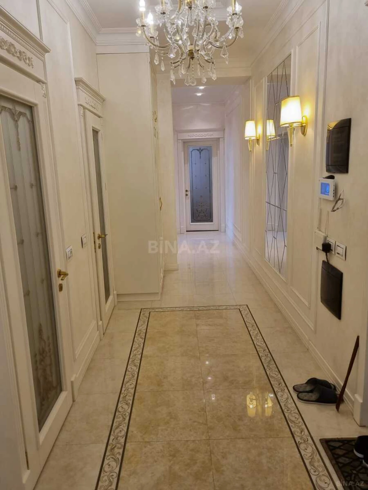 Satılır 2 otaqlı mənzil 91 m²