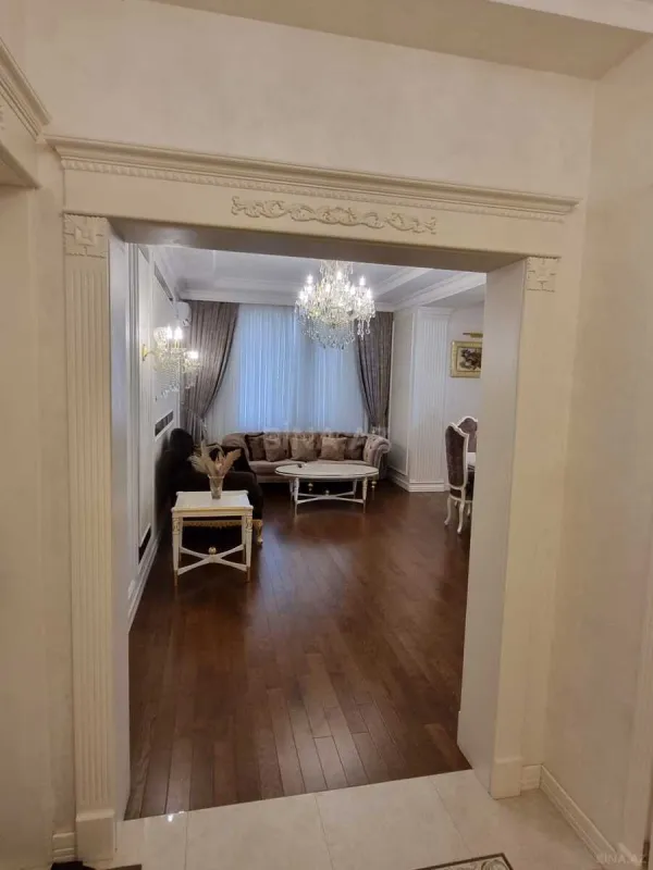 Satılır 2 otaqlı mənzil 91 m²