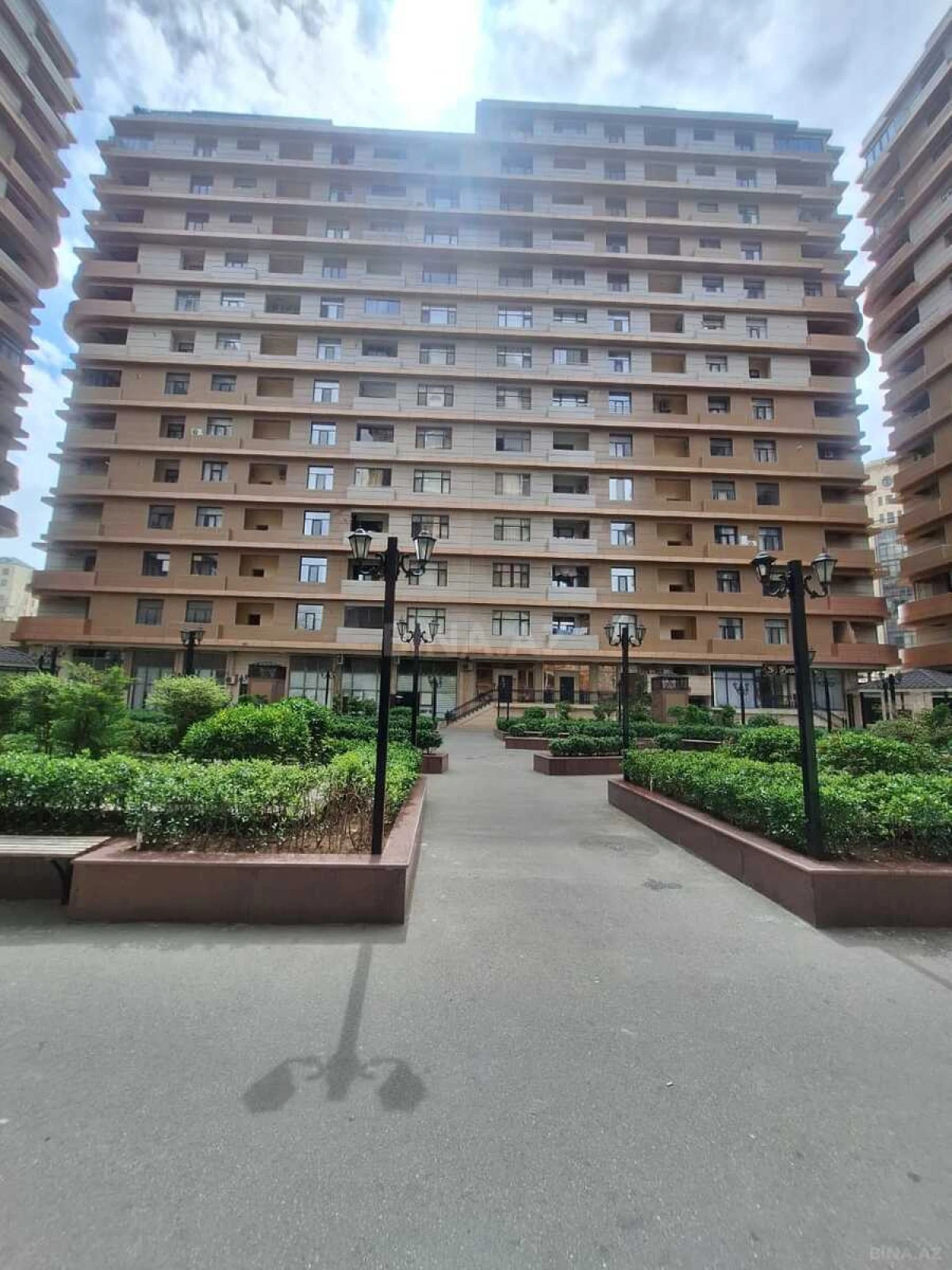 Satılır 1 otaqlı mənzil 35 m²