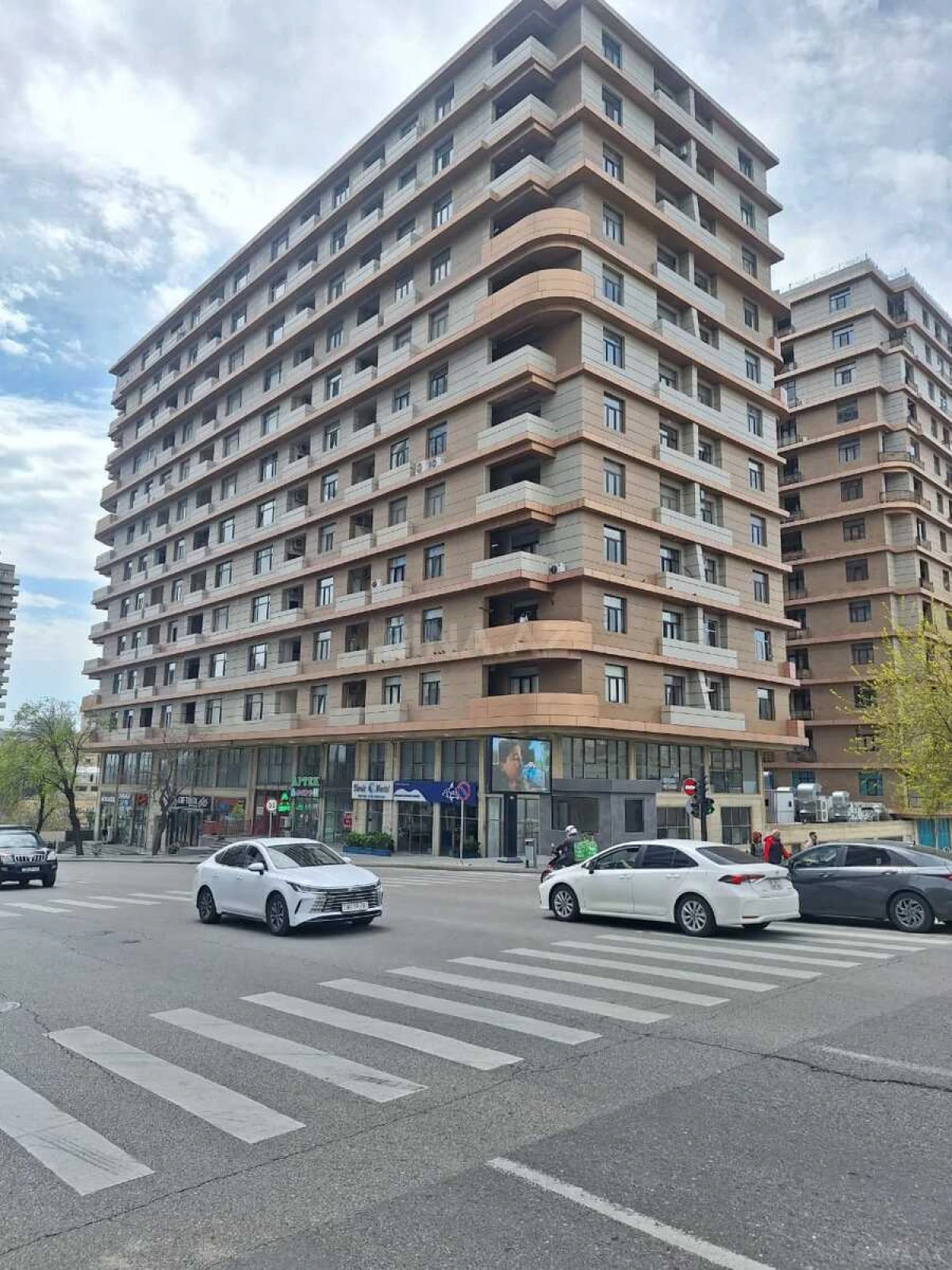 Satılır 1 otaqlı mənzil 35 m²