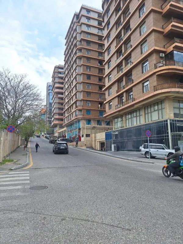 Satılır 1 otaqlı mənzil 35 m²