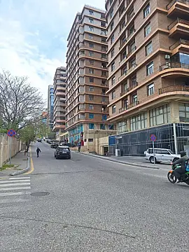 Satılır 1 otaqlı mənzil 35 m²