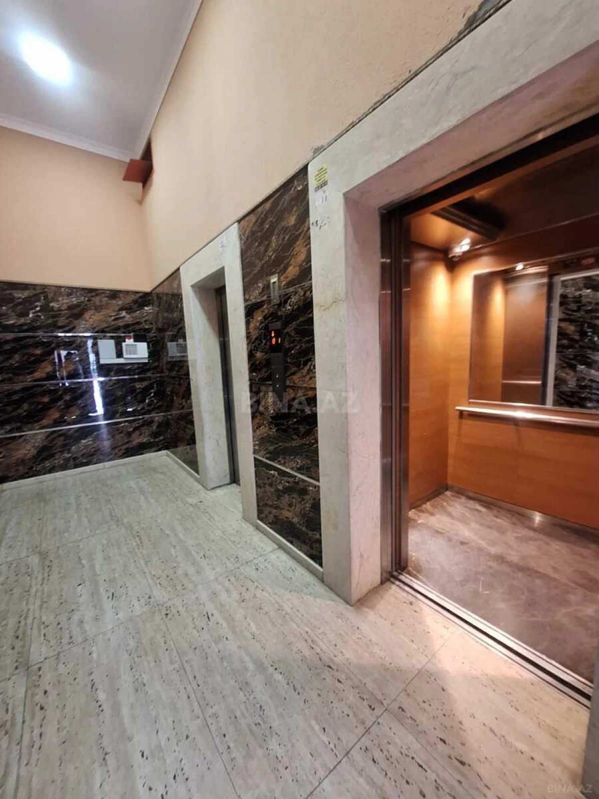 Satılır 1 otaqlı mənzil 35 m²