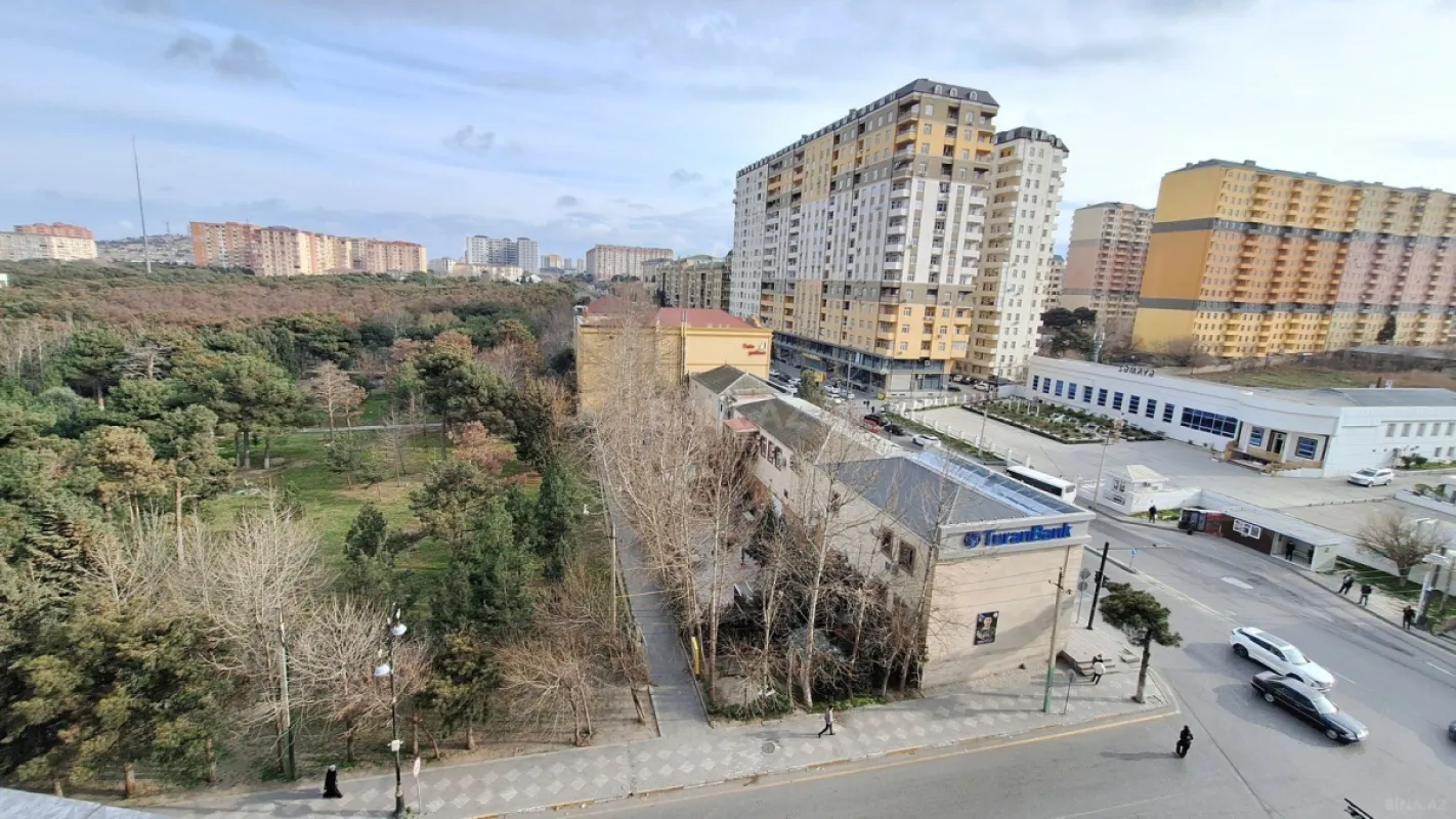 Satılır 3 otaqlı mənzil 127.3 m²