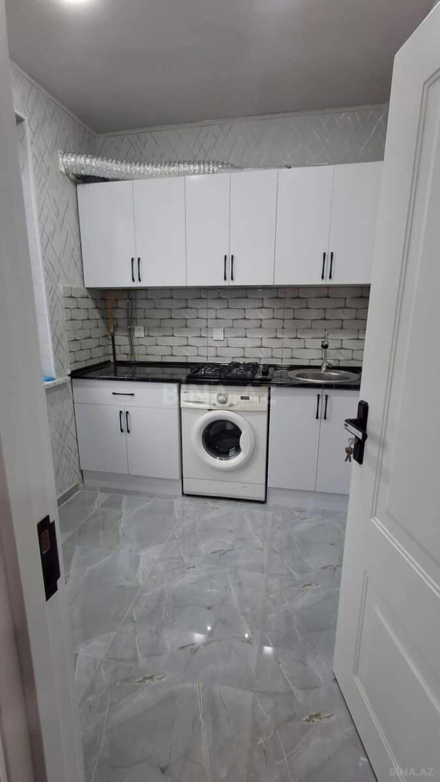 Satılır 2 otaqlı mənzil 55 m²