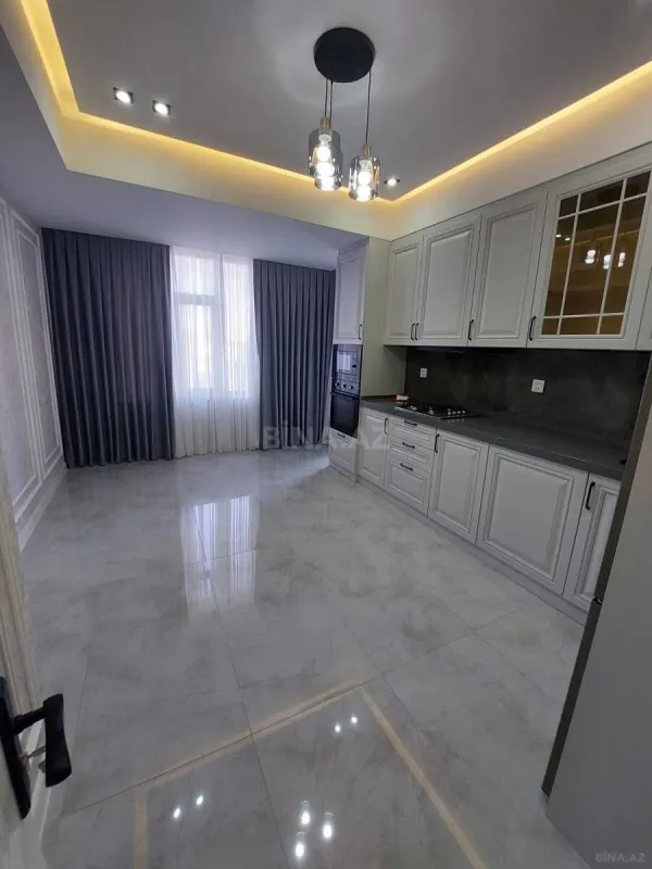 Satılır 2 otaqlı mənzil 110 m²